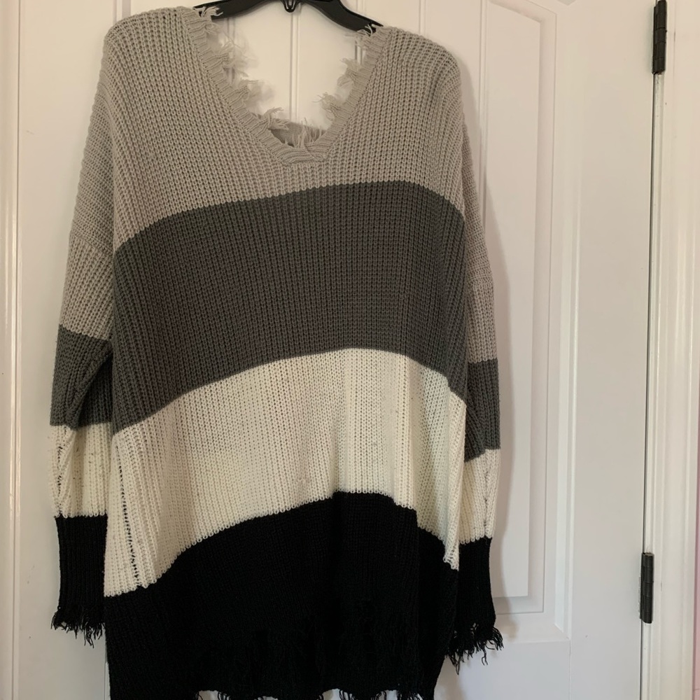 Rue 21 color block sweater